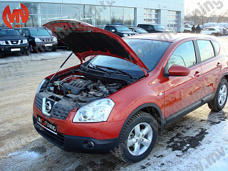 Упор капота Nissan Qashqai (2006-2010)