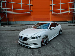 Решетка радиатора комплектация №1 Mazda 6 / Atenza GJ (2012 - 2018)