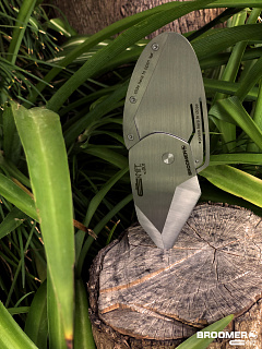 Нож-визитка Broomer ё-Knife, модель 001. EDC легкий складной нож в индивидуальной упаковке.
